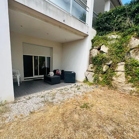 T2 En Bas De Avec Jardin *